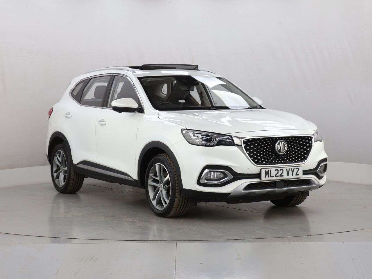 A 2022 MG MG HS 1.5 T-GDI 16.6kWh Exclusive SUV 5dr Petrol Plug-in Hybrid Auto Euro 6 (s/s) A 2022 MG MG HS 1.5 T-GDI 16.6kWh Exclusive SUV 5dr Petrol Plug-in Hybrid Auto Euro 6 (s/s)