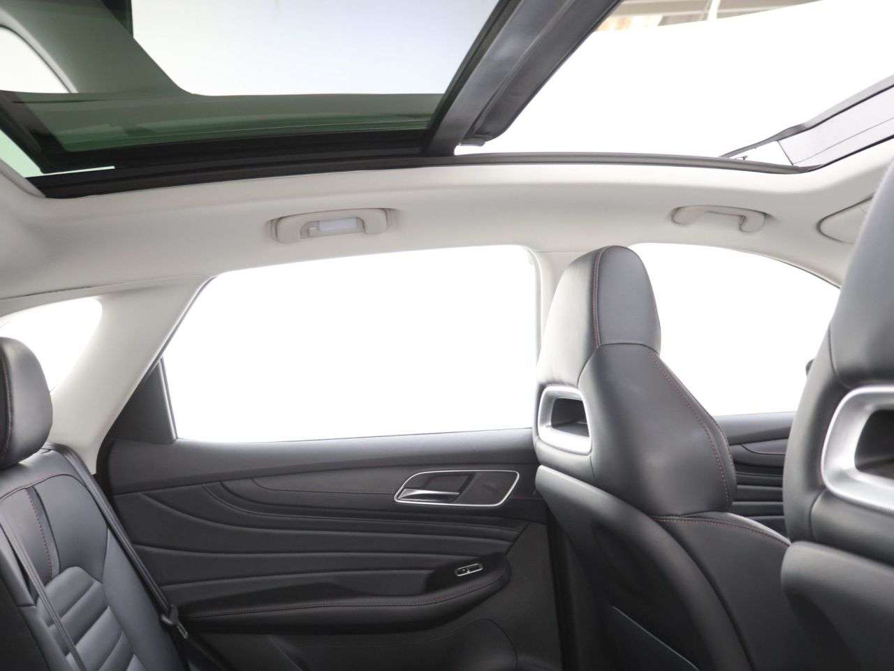 A 2022 MG MG HS 1.5 T-GDI 16.6kWh Exclusive SUV 5dr Petrol Plug-in Hybrid Auto Euro 6 (s/s) A 2022 MG MG HS 1.5 T-GDI 16.6kWh Exclusive SUV 5dr Petrol Plug-in Hybrid Auto Euro 6 (s/s)