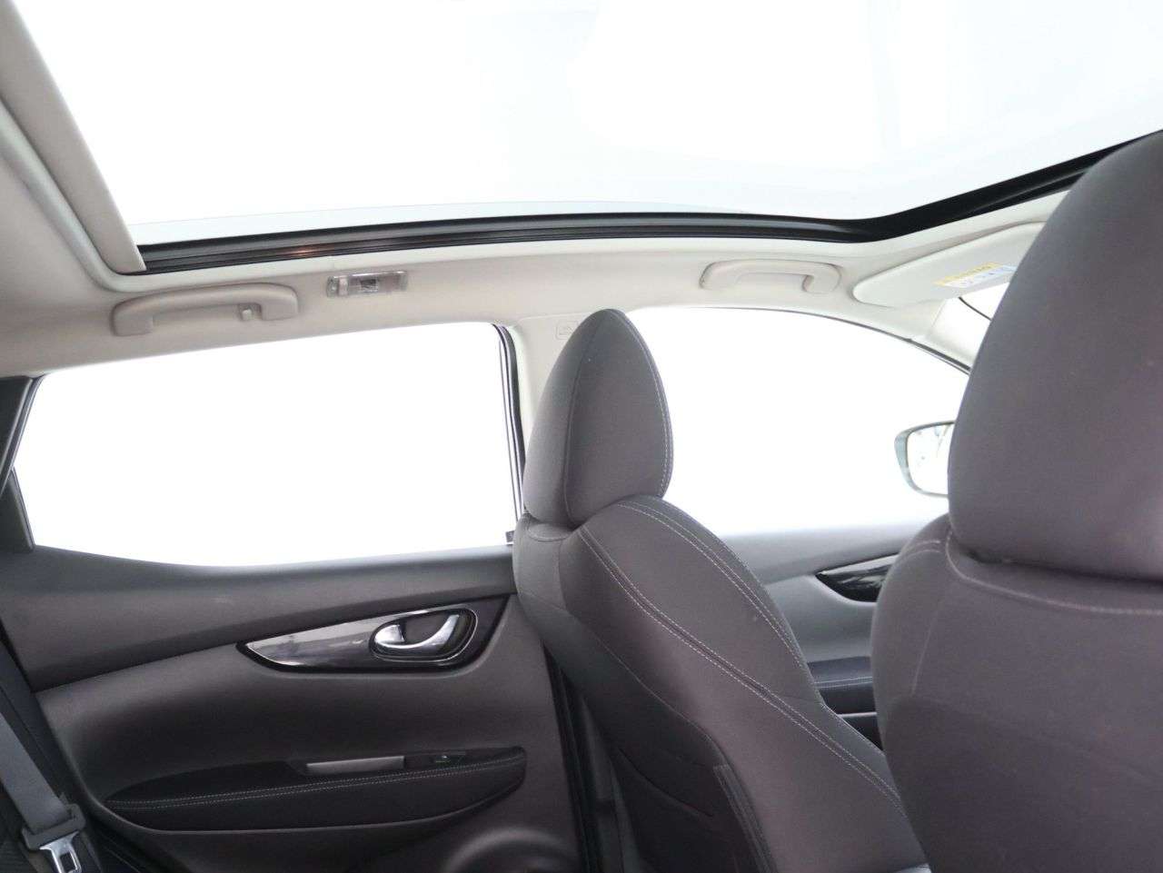 A 2020 NISSAN QASHQAI 1.3 DIG-T N-Connecta SUV 5dr Petrol Manual Euro 6 (s/s) (140 ps) A 2020 NISSAN QASHQAI 1.3 DIG-T N-Connecta SUV 5dr Petrol Manual Euro 6 (s/s) (140 ps)