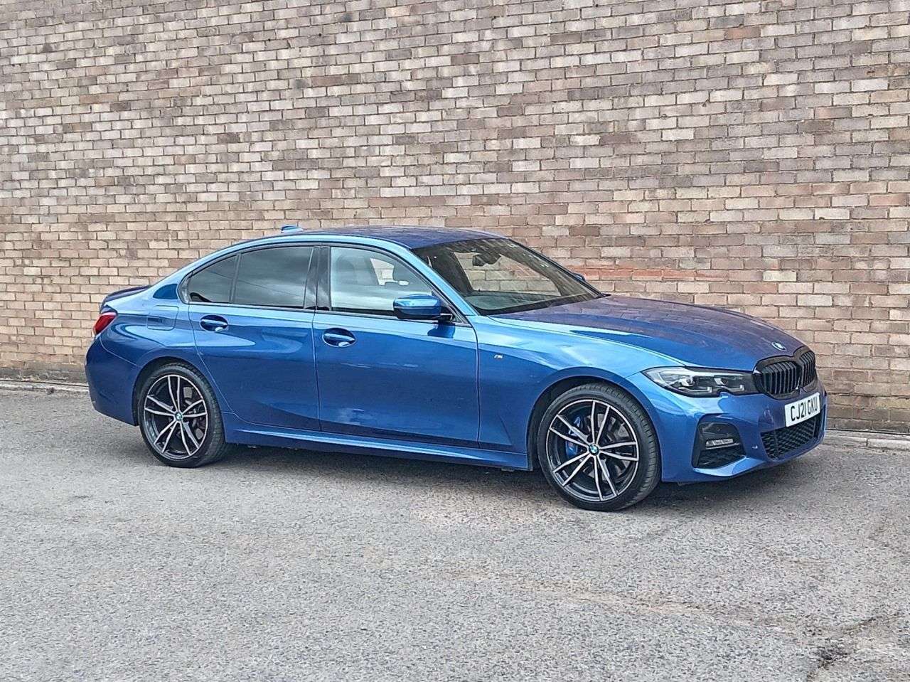 A 2021 BMW 3 SERIES 2.0 330e 12kWh M Sport Saloon 4dr Petrol Plug-in Hybrid Auto Euro 6 (s/s) ( A 2021 BMW 3 SERIES 2.0 330e 12kWh M Sport Saloon 4dr Petrol Plug-in Hybrid Auto Euro 6 (s/s) (
