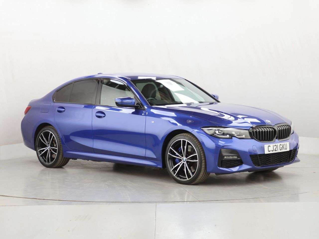 A 2021 BMW 3 SERIES 2.0 330e 12kWh M Sport Saloon 4dr Petrol Plug-in Hybrid Auto Euro 6 (s/s) ( A 2021 BMW 3 SERIES 2.0 330e 12kWh M Sport Saloon 4dr Petrol Plug-in Hybrid Auto Euro 6 (s/s) (
