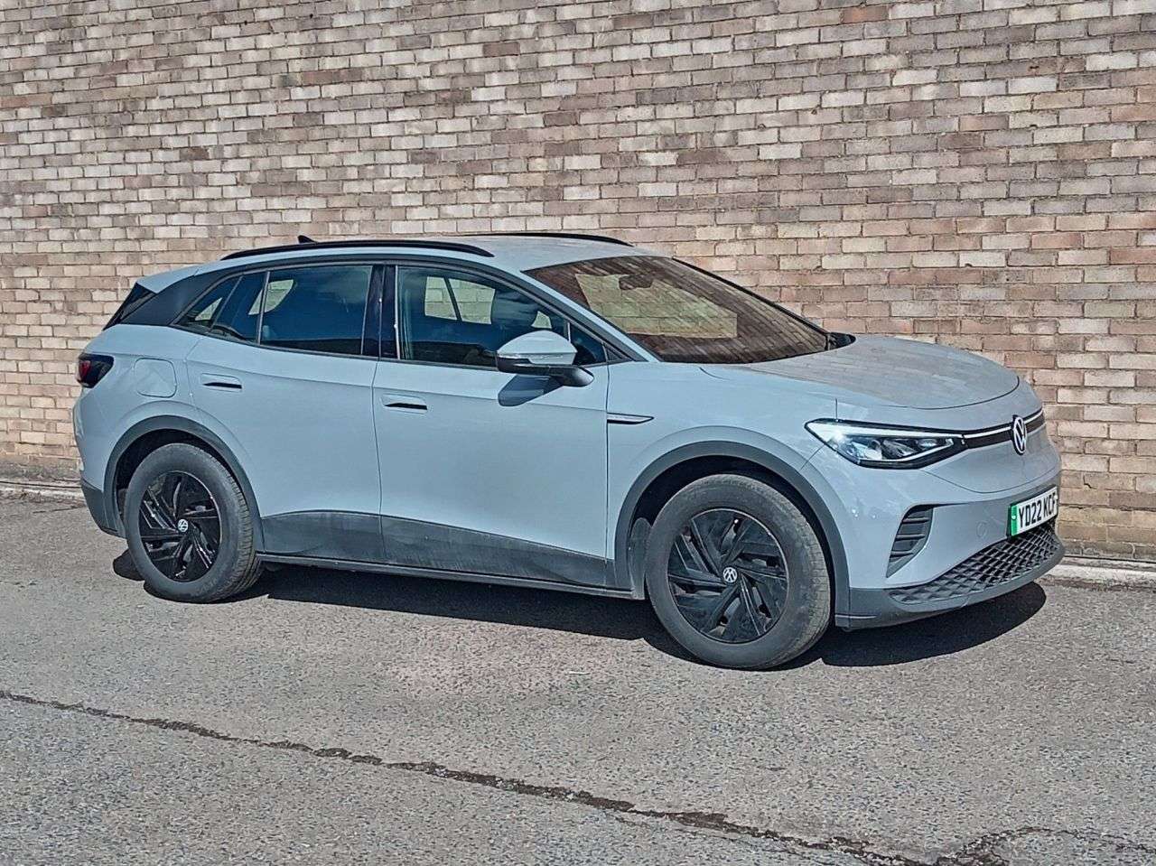 A 2022 VOLKSWAGEN ID4 Pure 52kWh Life SUV 5dr Electric Auto (148 ps) A 2022 VOLKSWAGEN ID4 Pure 52kWh Life SUV 5dr Electric Auto (148 ps)