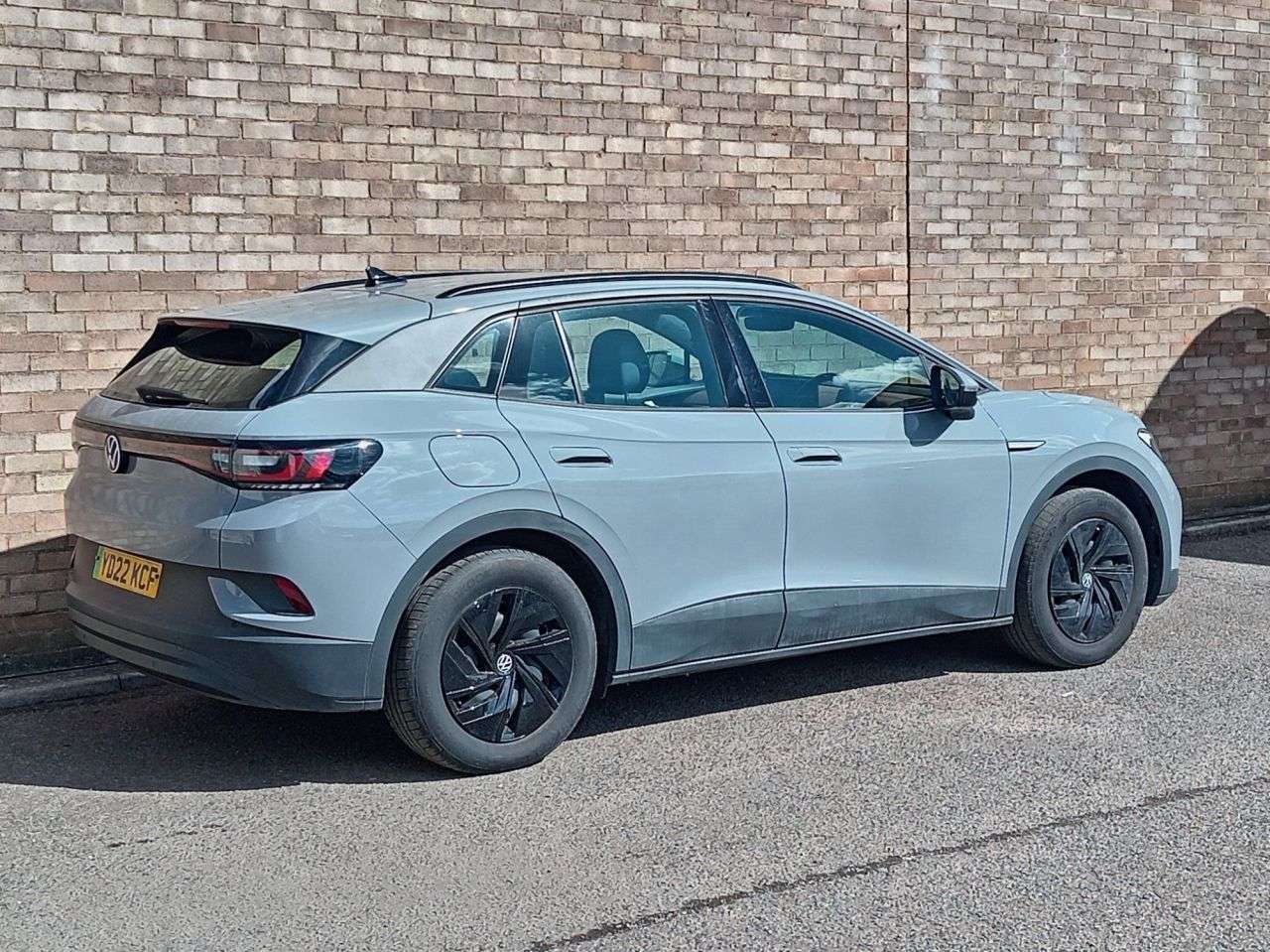 A 2022 VOLKSWAGEN ID4 Pure 52kWh Life SUV 5dr Electric Auto (148 ps) A 2022 VOLKSWAGEN ID4 Pure 52kWh Life SUV 5dr Electric Auto (148 ps)