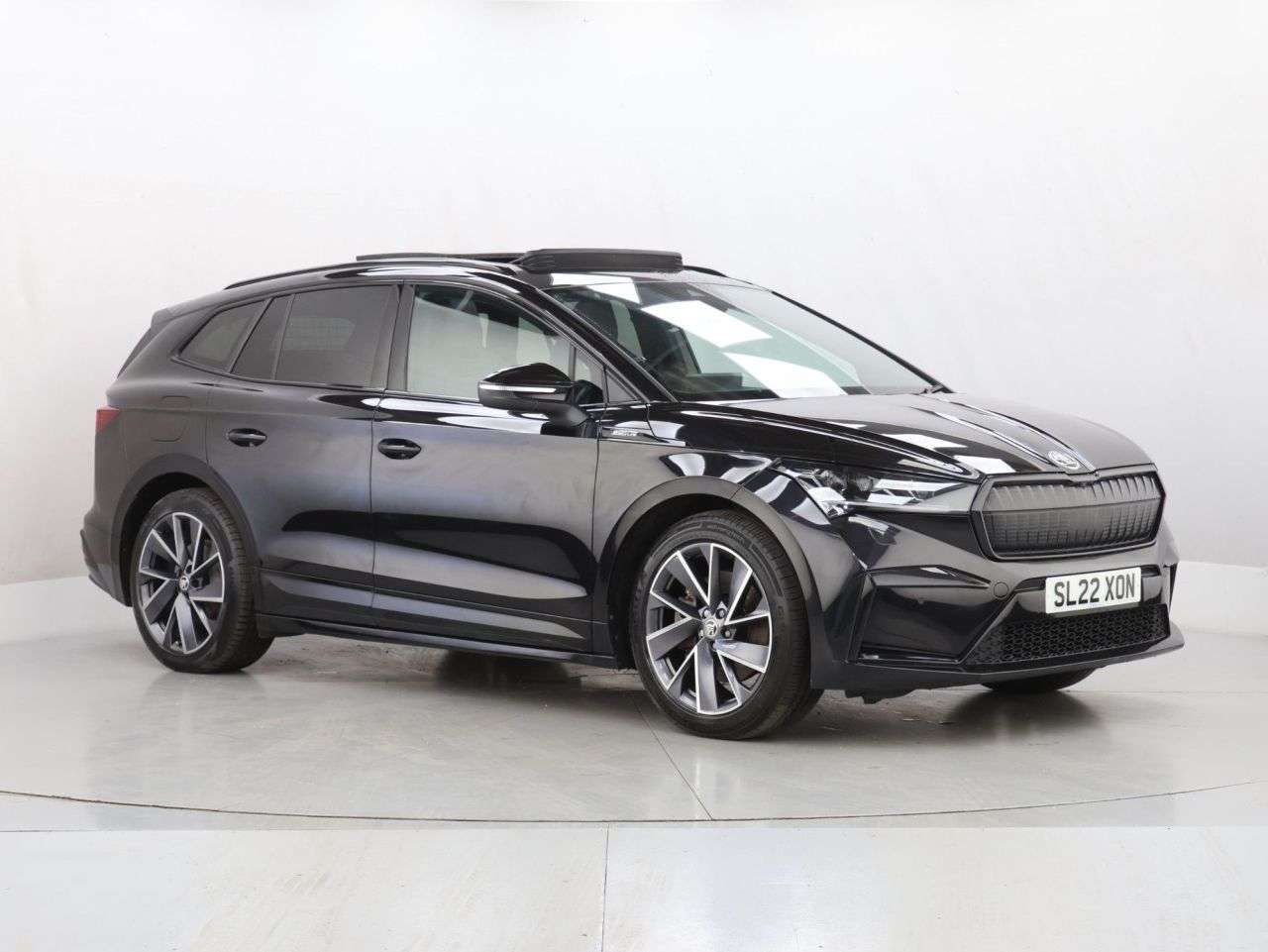 A 2022 SKODA ENYAQ iV 82kWh 80 SportLine SUV 5dr Electric Auto (DC125kW) (204 ps) A 2022 SKODA ENYAQ iV 82kWh 80 SportLine SUV 5dr Electric Auto (DC125kW) (204 ps)