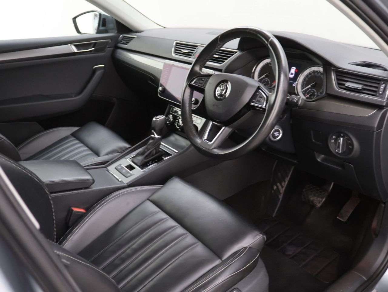 2021 SKODA SUPERB 2021 SKODA SUPERB