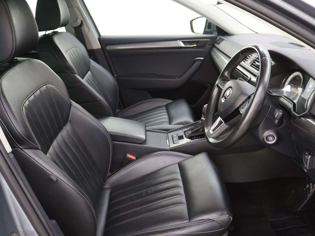2021 SKODA SUPERB 2021 SKODA SUPERB