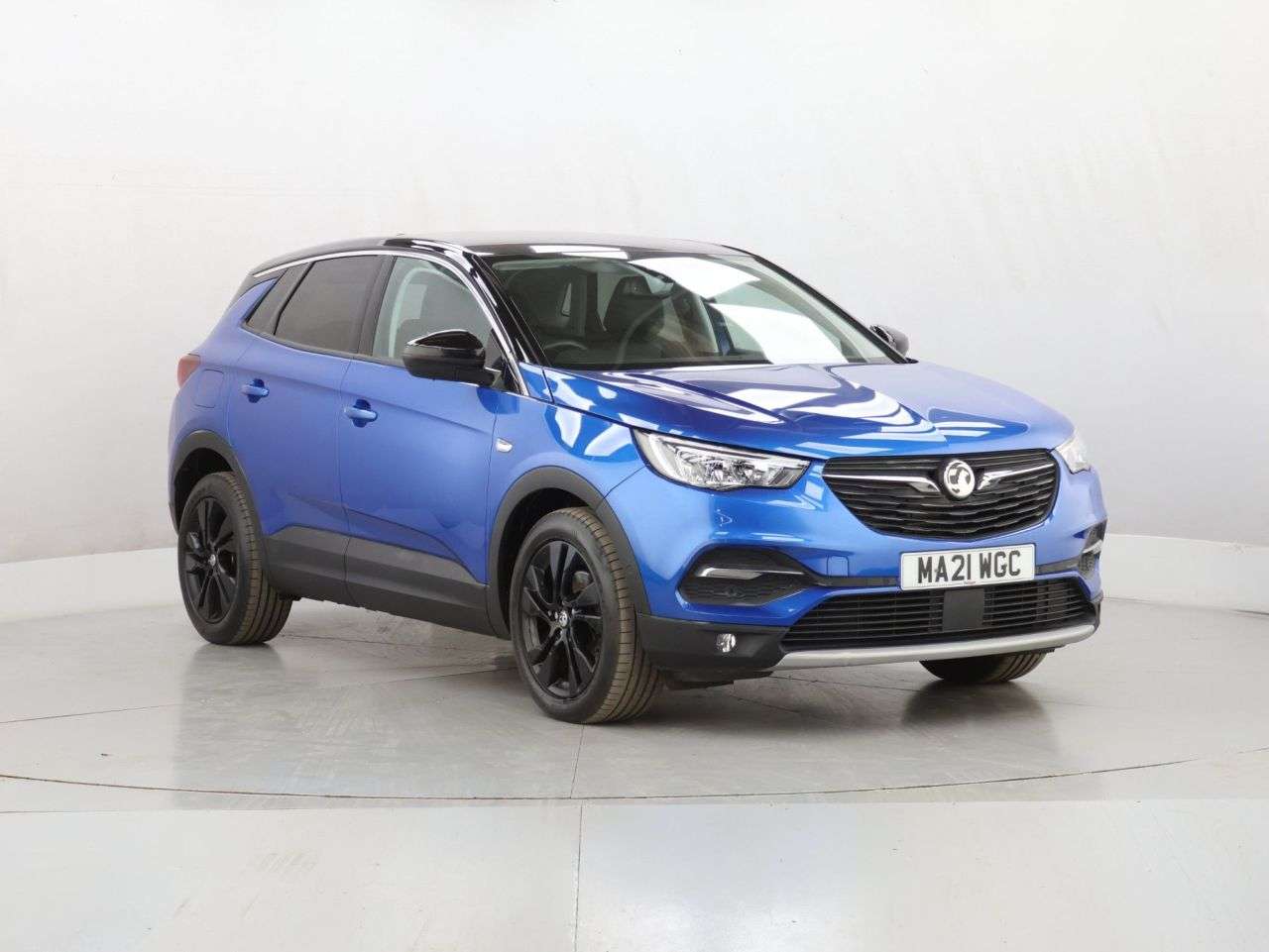 A 2021 VAUXHALL GRANDLAND X 1.2 Turbo SRi Nav SUV 5dr Petrol Manual Euro 6 (s/s) (130 ps) A 2021 VAUXHALL GRANDLAND X 1.2 Turbo SRi Nav SUV 5dr Petrol Manual Euro 6 (s/s) (130 ps)