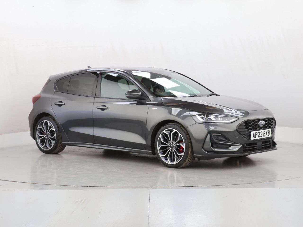 A 2023 FORD FOCUS 1.0T EcoBoost MHEV ST-Line X Hatchback 5dr Petrol Hybrid DCT Euro 6 (s/s) ( A 2023 FORD FOCUS 1.0T EcoBoost MHEV ST-Line X Hatchback 5dr Petrol Hybrid DCT Euro 6 (s/s) (