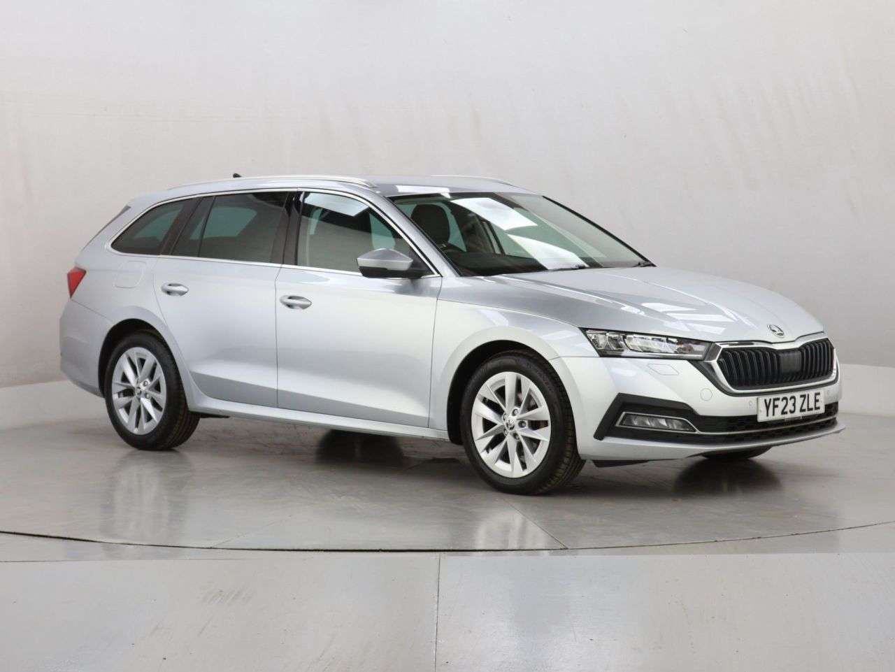 A 2023 SKODA OCTAVIA 1.5 TSI ACT SE L Estate 5dr Petrol Manual Euro 6 (s/s) (150 ps) A 2023 SKODA OCTAVIA 1.5 TSI ACT SE L Estate 5dr Petrol Manual Euro 6 (s/s) (150 ps)
