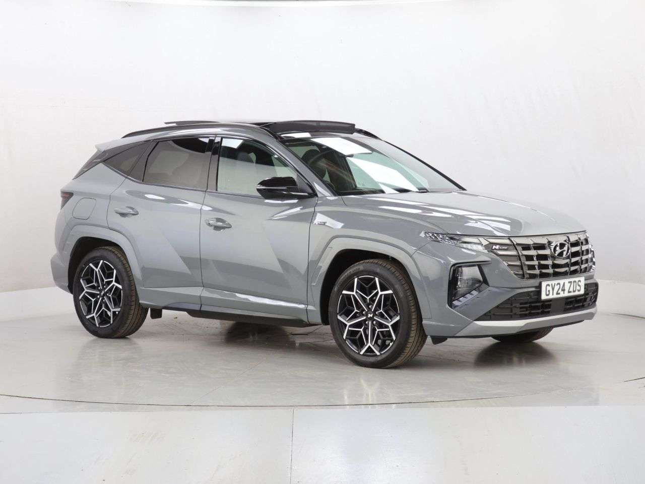 A 2024 HYUNDAI TUCSON 1.6 T-GDi 13.8kWh N Line S SUV 5dr Petrol Plug-in Hybrid Auto 4WD Euro 6 (s A 2024 HYUNDAI TUCSON 1.6 T-GDi 13.8kWh N Line S SUV 5dr Petrol Plug-in Hybrid Auto 4WD Euro 6 (s