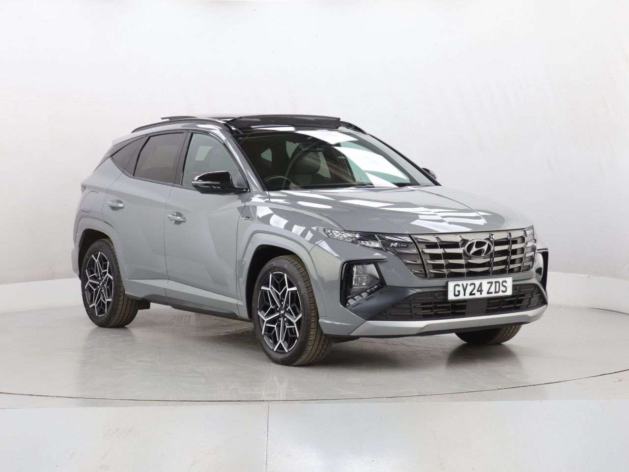 A 2024 HYUNDAI TUCSON 1.6 T-GDi 13.8kWh N Line S SUV 5dr Petrol Plug-in Hybrid Auto 4WD Euro 6 (s A 2024 HYUNDAI TUCSON 1.6 T-GDi 13.8kWh N Line S SUV 5dr Petrol Plug-in Hybrid Auto 4WD Euro 6 (s