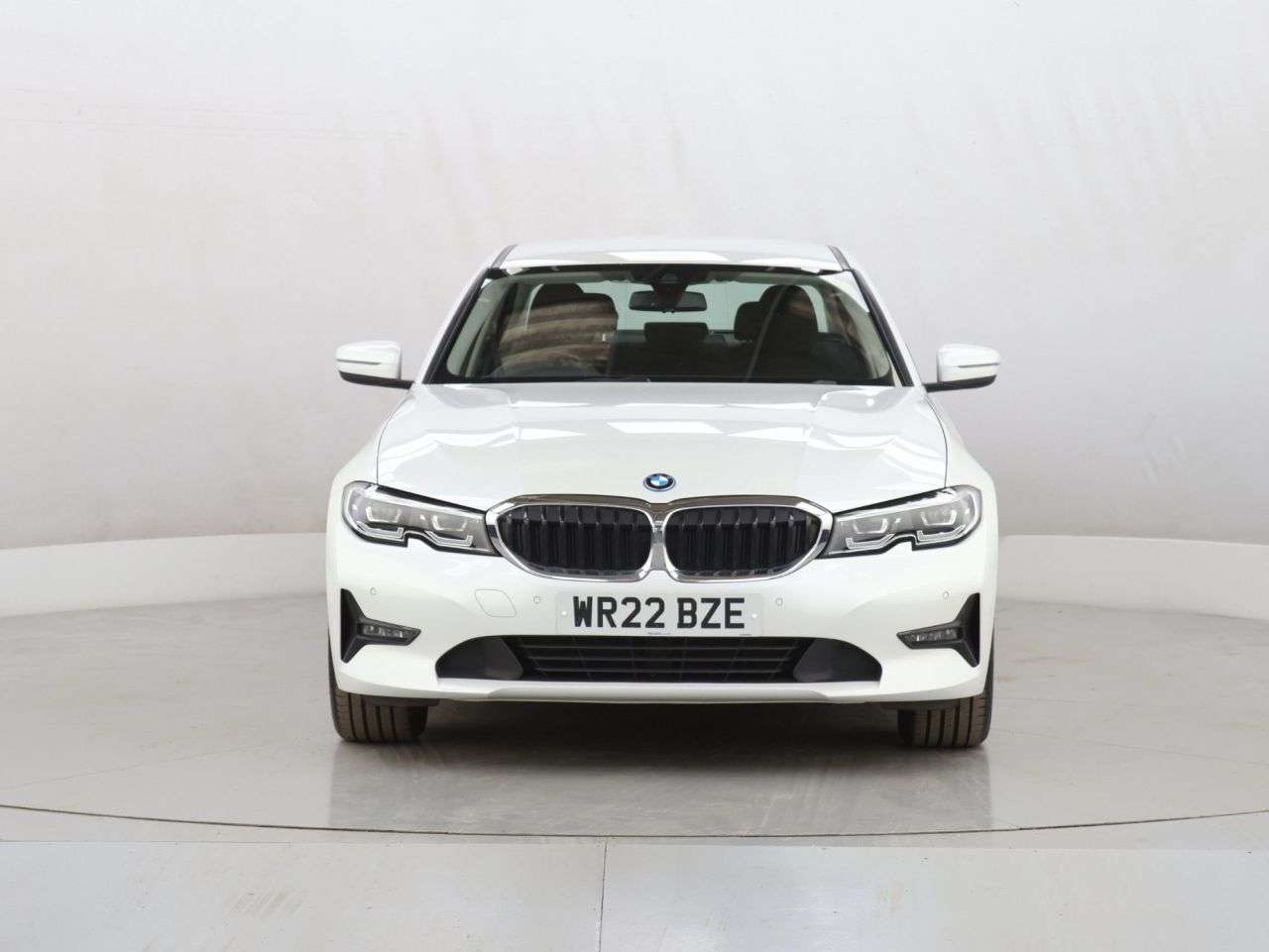 A 2022 BMW 3 SERIES 2.0 330e 12kWh SE Pro Saloon 4dr Petrol Plug-in Hybrid Auto Euro 6 (s/s) (2 A 2022 BMW 3 SERIES 2.0 330e 12kWh SE Pro Saloon 4dr Petrol Plug-in Hybrid Auto Euro 6 (s/s) (2