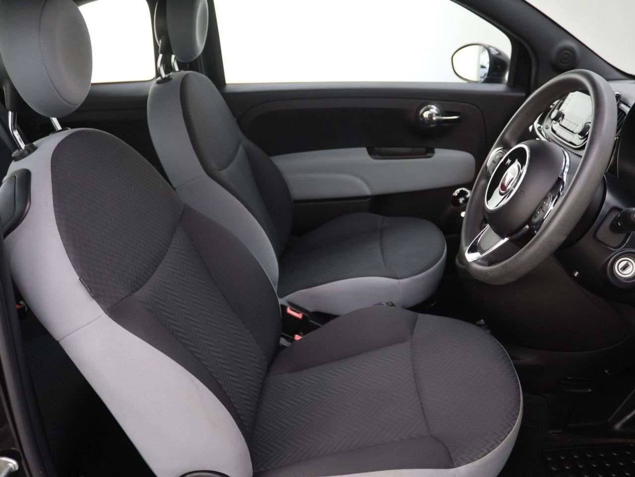 2021 FIAT 500 2021 FIAT 500