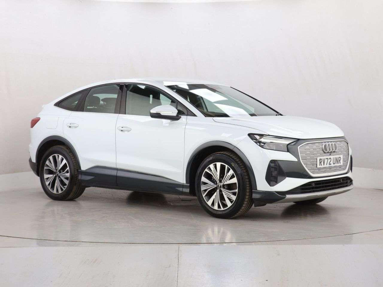 A 2022 AUDI Q4 E-TRON 35 Sport Sportback 5dr Electric Auto 55kWh (170 ps) A 2022 AUDI Q4 E-TRON 35 Sport Sportback 5dr Electric Auto 55kWh (170 ps)