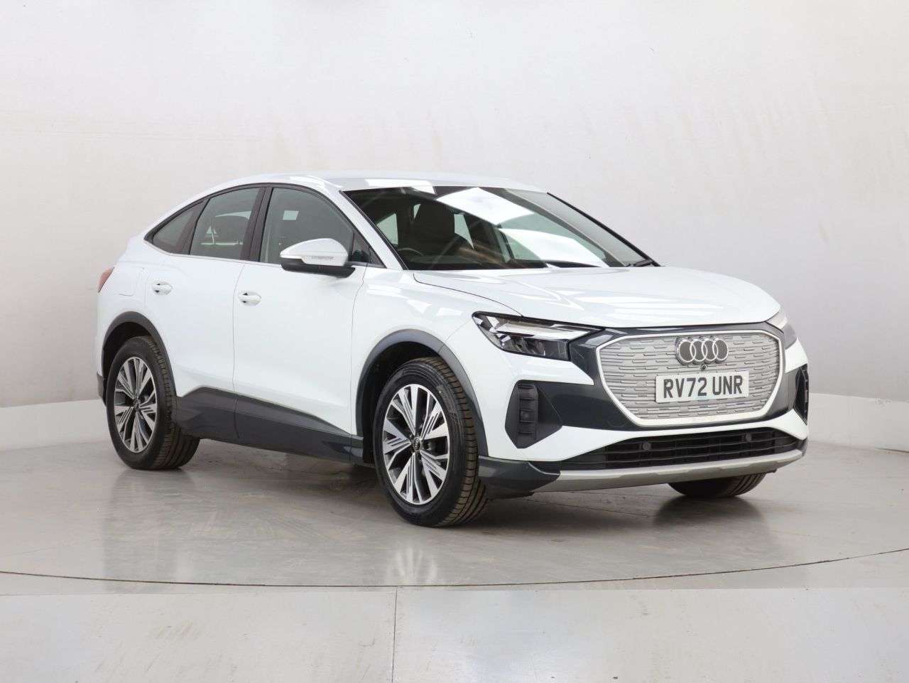 A 2022 AUDI Q4 E-TRON 35 Sport Sportback 5dr Electric Auto 55kWh (170 ps) A 2022 AUDI Q4 E-TRON 35 Sport Sportback 5dr Electric Auto 55kWh (170 ps)