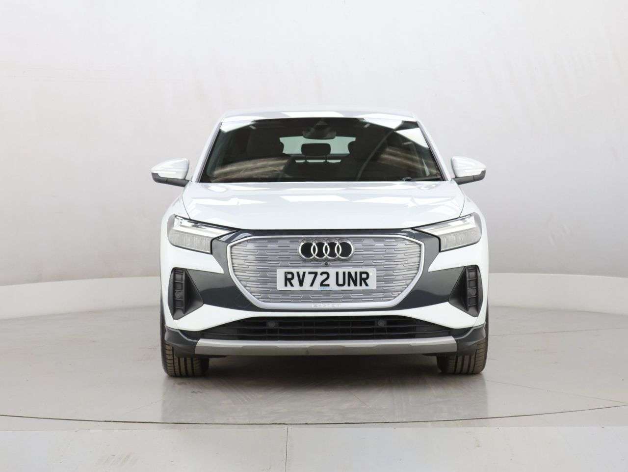 A 2022 AUDI Q4 E-TRON 35 Sport Sportback 5dr Electric Auto 55kWh (170 ps) A 2022 AUDI Q4 E-TRON 35 Sport Sportback 5dr Electric Auto 55kWh (170 ps)