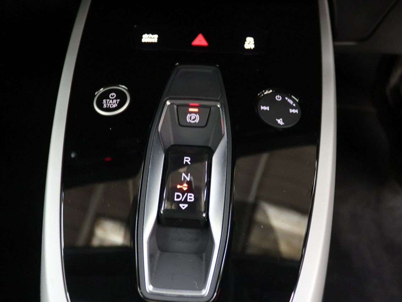 2022 AUDI Q4 E-TRON 2022 AUDI Q4 E-TRON