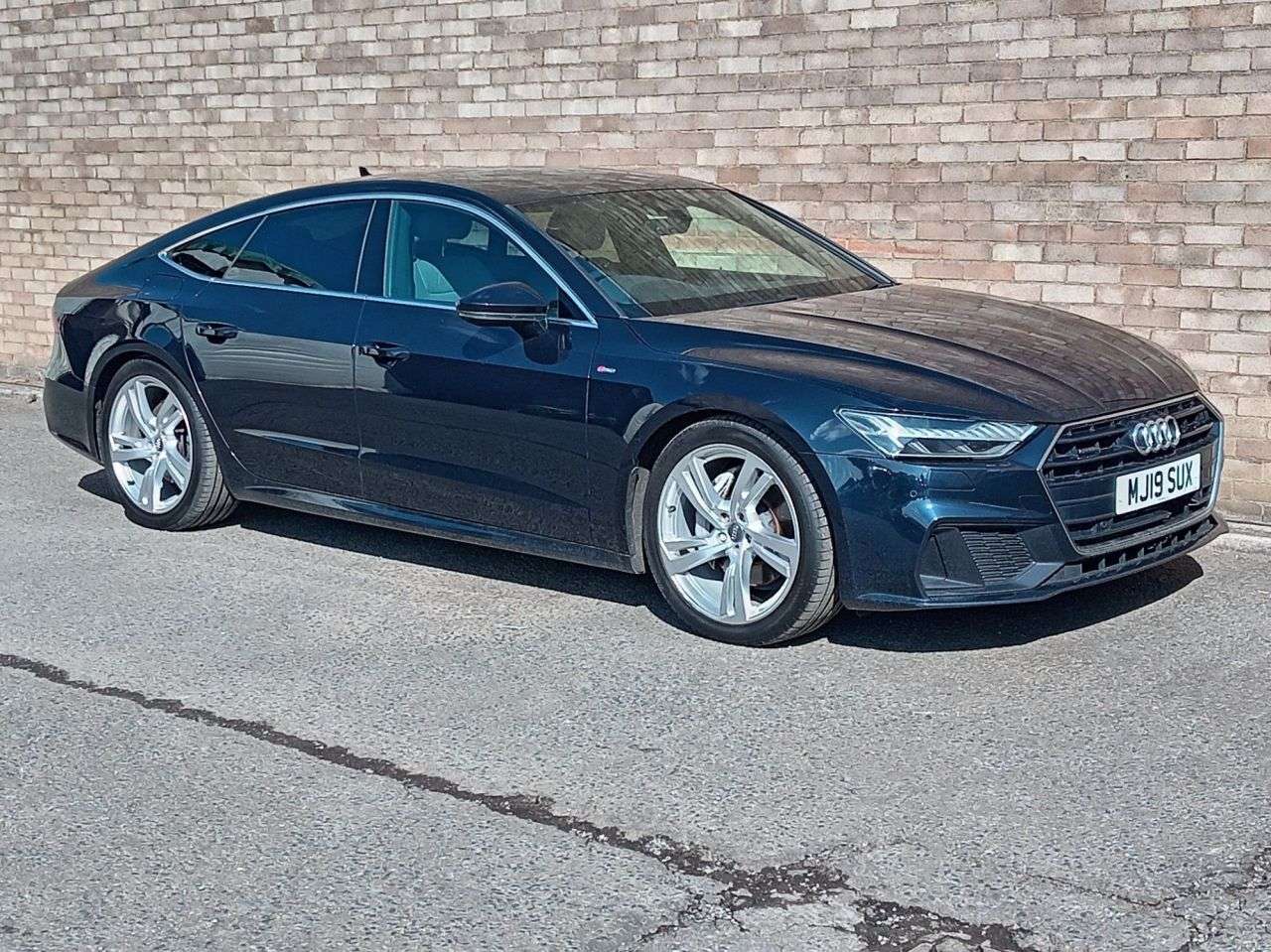 A 2019 AUDI A7 3.0 TDI V6 45 S line Sportback 5dr Diesel Tiptronic quattro Euro 6 (s/s) (2 A 2019 AUDI A7 3.0 TDI V6 45 S line Sportback 5dr Diesel Tiptronic quattro Euro 6 (s/s) (2