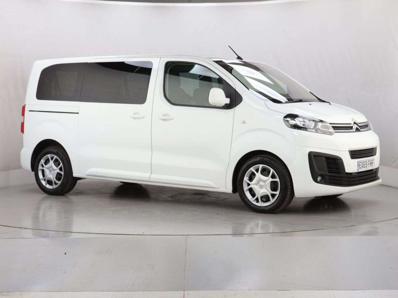 A 2020 CITROEN SPACETOURER 1.5 BlueHDi Feel M MPV 5dr Diesel Manual MWB Euro 6 (s/s) (120 ps) A 2020 CITROEN SPACETOURER 1.5 BlueHDi Feel M MPV 5dr Diesel Manual MWB Euro 6 (s/s) (120 ps)