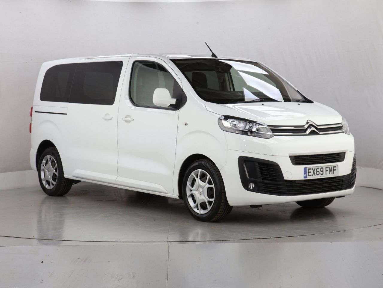 A 2020 CITROEN SPACETOURER 1.5 BlueHDi Feel M MPV 5dr Diesel Manual MWB Euro 6 (s/s) (120 ps) A 2020 CITROEN SPACETOURER 1.5 BlueHDi Feel M MPV 5dr Diesel Manual MWB Euro 6 (s/s) (120 ps)