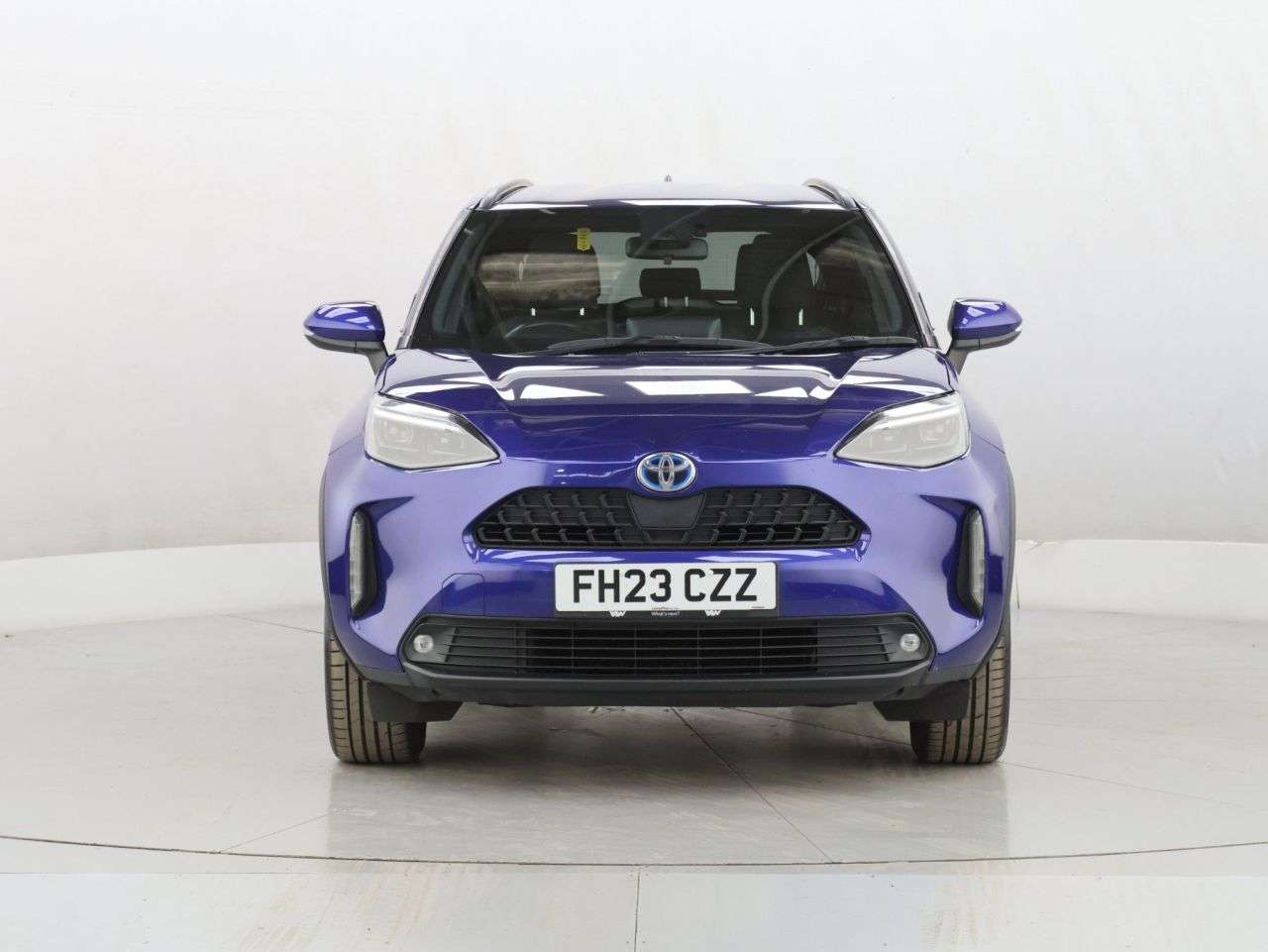 A 2023 TOYOTA YARIS CROSS 1.5 VVT-h Design SUV 5dr Petrol Hybrid E-CVT Euro 6 (s/s) (116 ps) A 2023 TOYOTA YARIS CROSS 1.5 VVT-h Design SUV 5dr Petrol Hybrid E-CVT Euro 6 (s/s) (116 ps)