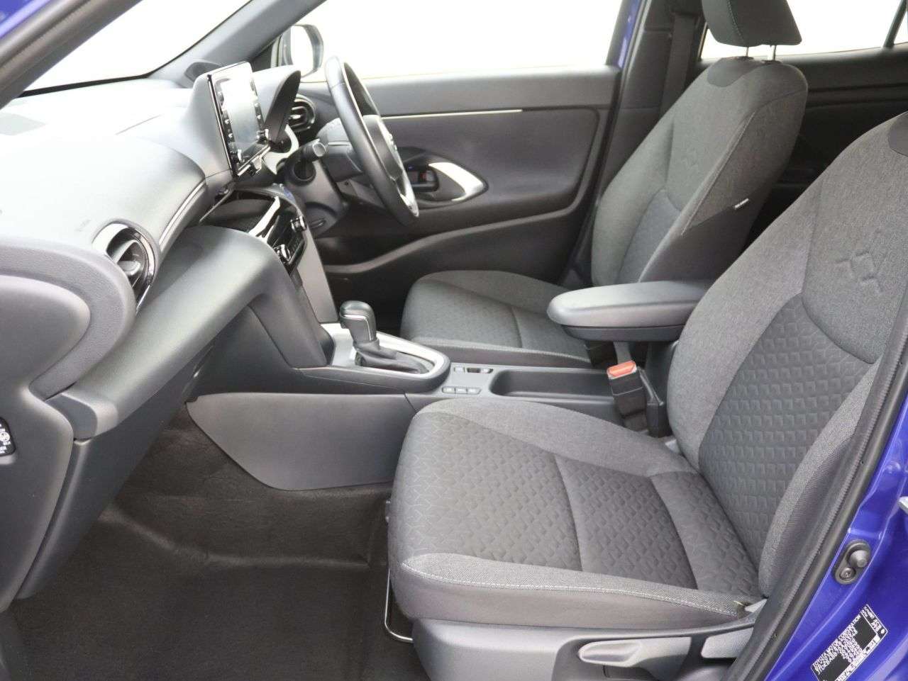 2023 TOYOTA YARIS CROSS 2023 TOYOTA YARIS CROSS