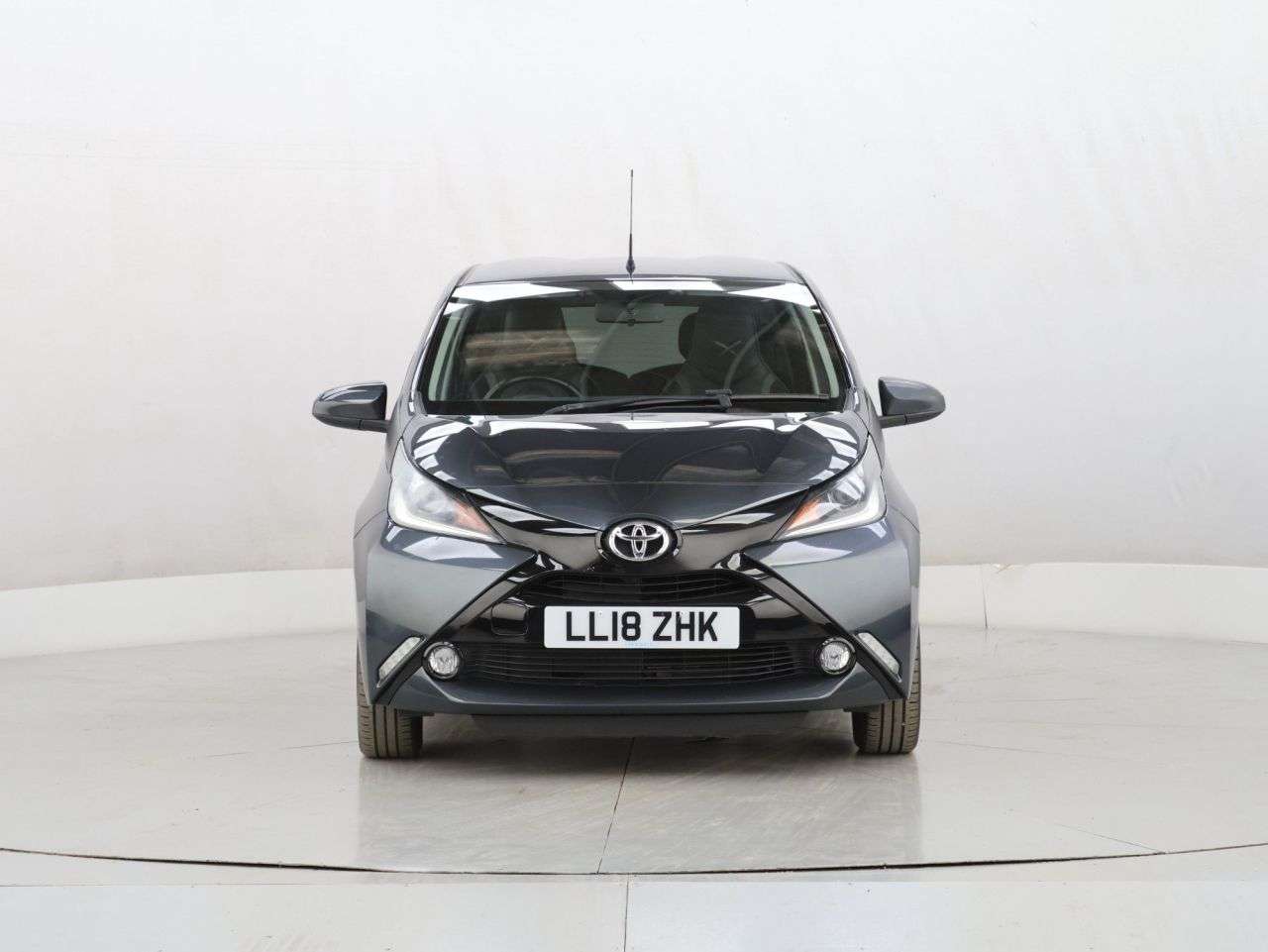 A 2018 TOYOTA AYGO VVT-I X-CLUSIV 3 A 2018 TOYOTA AYGO VVT-I X-CLUSIV 3