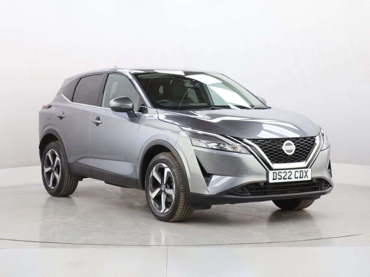 A 2022 NISSAN QASHQAI 1.3 DIG-T MHEV N-Connecta SUV 5dr Petrol Hybrid Manual Euro 6 (s/s) (140 ps A 2022 NISSAN QASHQAI 1.3 DIG-T MHEV N-Connecta SUV 5dr Petrol Hybrid Manual Euro 6 (s/s) (140 ps