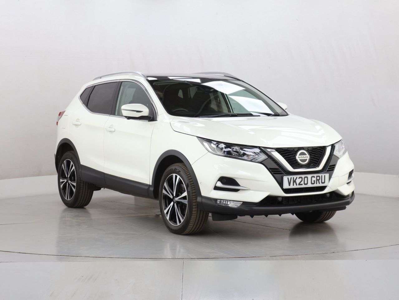 A 2020 NISSAN QASHQAI 1.3 DIG-T N-Connecta SUV 5dr Petrol Manual Euro 6 (s/s) (140 ps) A 2020 NISSAN QASHQAI 1.3 DIG-T N-Connecta SUV 5dr Petrol Manual Euro 6 (s/s) (140 ps)