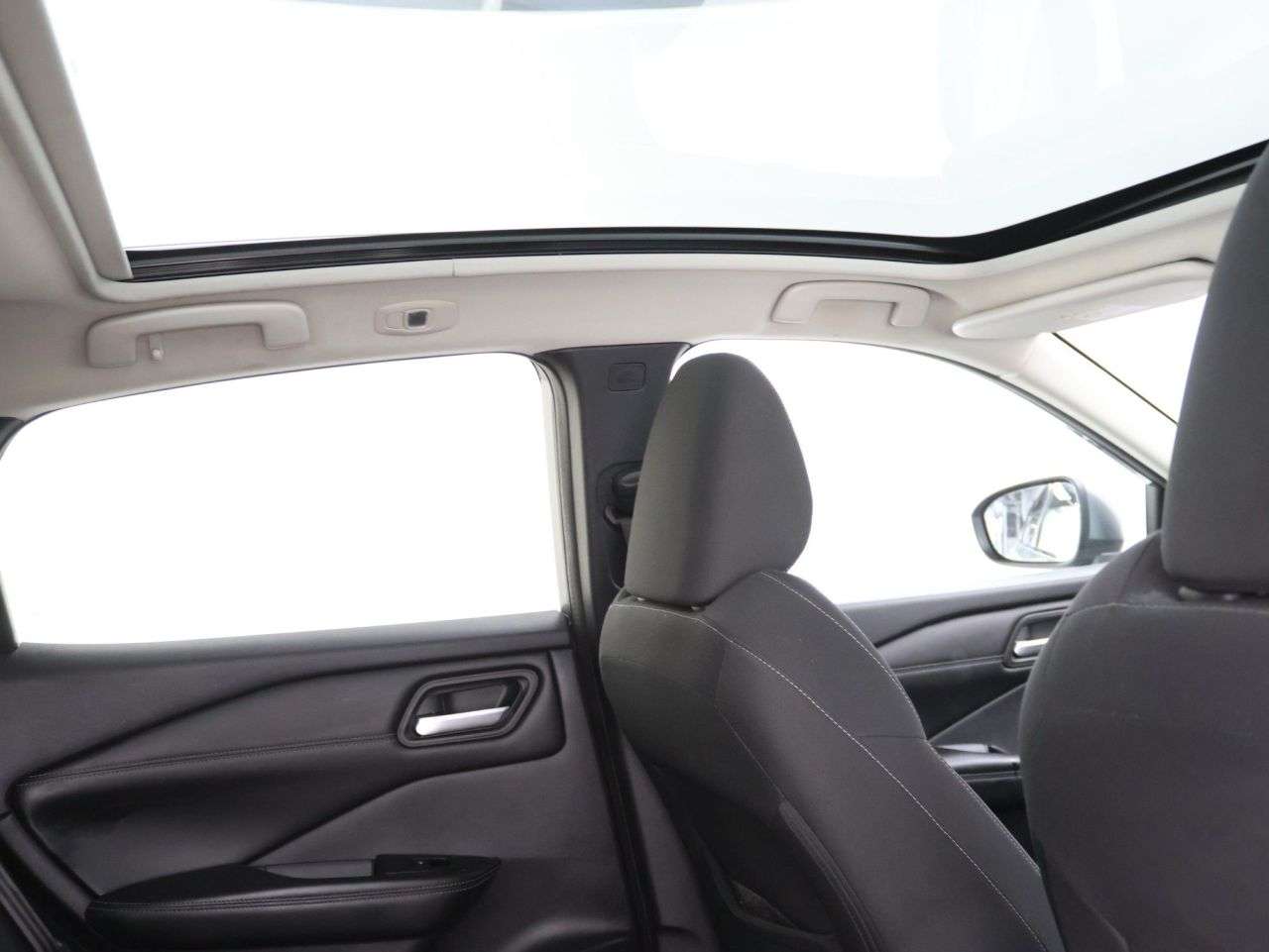 A 2023 NISSAN QASHQAI 1.3 DIG-T MHEV N-Connecta SUV 5dr Petrol Hybrid XTRON Euro 6 (s/s) (158 ps) A 2023 NISSAN QASHQAI 1.3 DIG-T MHEV N-Connecta SUV 5dr Petrol Hybrid XTRON Euro 6 (s/s) (158 ps)