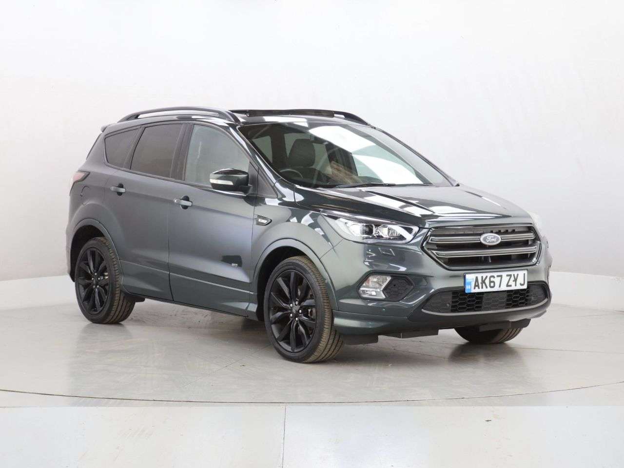 A 2018 FORD KUGA 2.0 TDCi ST-Line X SUV 5dr Diesel Powershift AWD Euro 6 (s/s) (180 ps) A 2018 FORD KUGA 2.0 TDCi ST-Line X SUV 5dr Diesel Powershift AWD Euro 6 (s/s) (180 ps)