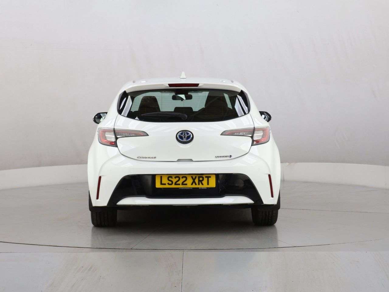 A 2022 TOYOTA COROLLA 1.8 VVT-h GPF Icon Tech Hatchback 5dr Petrol Hybrid CVT Euro 6 (s/s) (122 p A 2022 TOYOTA COROLLA 1.8 VVT-h GPF Icon Tech Hatchback 5dr Petrol Hybrid CVT Euro 6 (s/s) (122 p