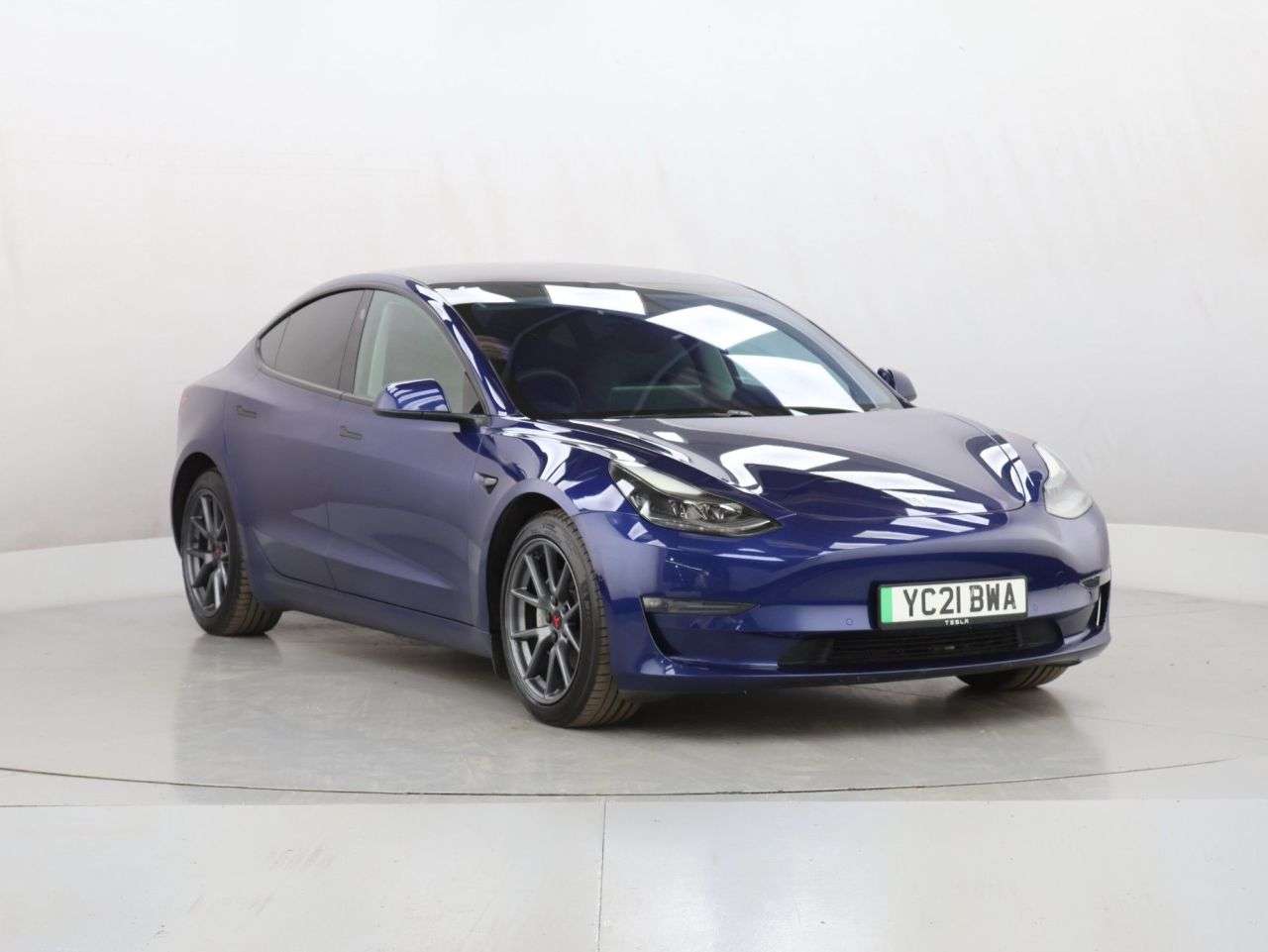 A 2021 TESLA MODEL 3 (Dual Motor) Long Range Saloon 4dr Electric Auto 4WDE (346 ps) A 2021 TESLA MODEL 3 (Dual Motor) Long Range Saloon 4dr Electric Auto 4WDE (346 ps)