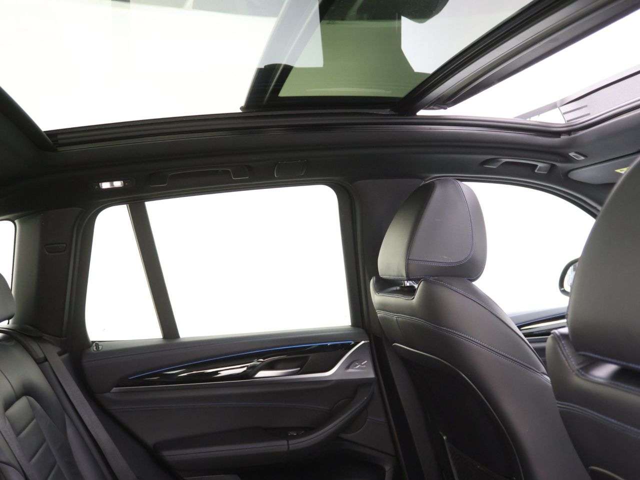 A 2021 BMW IX3 80kWh M Sport SUV 5dr Electric Auto (286 ps) A 2021 BMW IX3 80kWh M Sport SUV 5dr Electric Auto (286 ps)