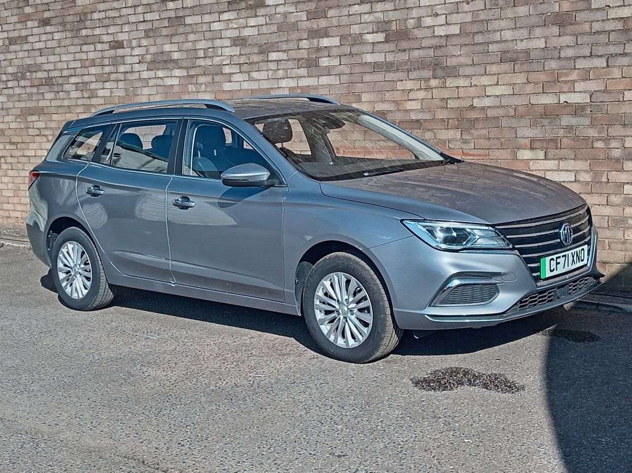 A 2022 MG MG 5 61.1kWh Exclusive Long Range Estate 5dr Electric Auto (156 ps) A 2022 MG MG 5 61.1kWh Exclusive Long Range Estate 5dr Electric Auto (156 ps)