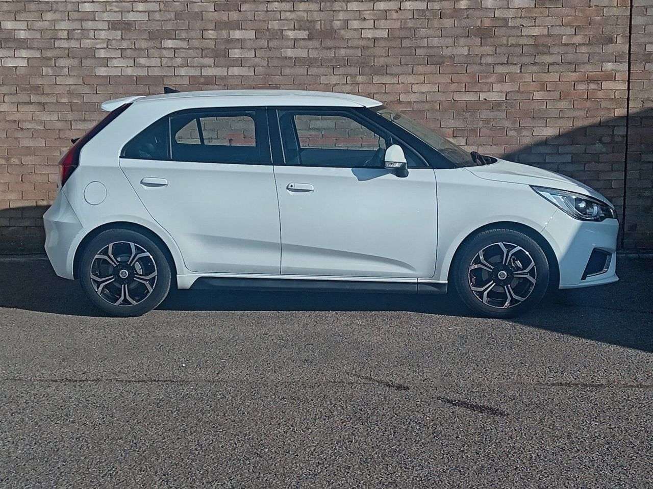A 2022 MG MG 3 1.5 VTi-TECH Exclusive Nav Hatchback 5dr Petrol Manual Euro 6 (s/s) (106 ps A 2022 MG MG 3 1.5 VTi-TECH Exclusive Nav Hatchback 5dr Petrol Manual Euro 6 (s/s) (106 ps