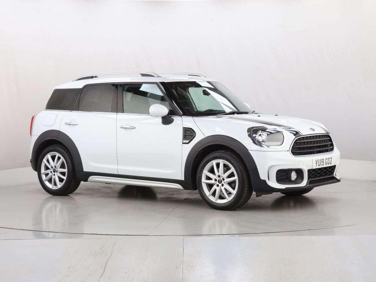 A 2019 MINI COUNTRYMAN 1.5 Cooper Sport SUV 5dr Petrol Manual Euro 6 (s/s) (136 ps) A 2019 MINI COUNTRYMAN 1.5 Cooper Sport SUV 5dr Petrol Manual Euro 6 (s/s) (136 ps)