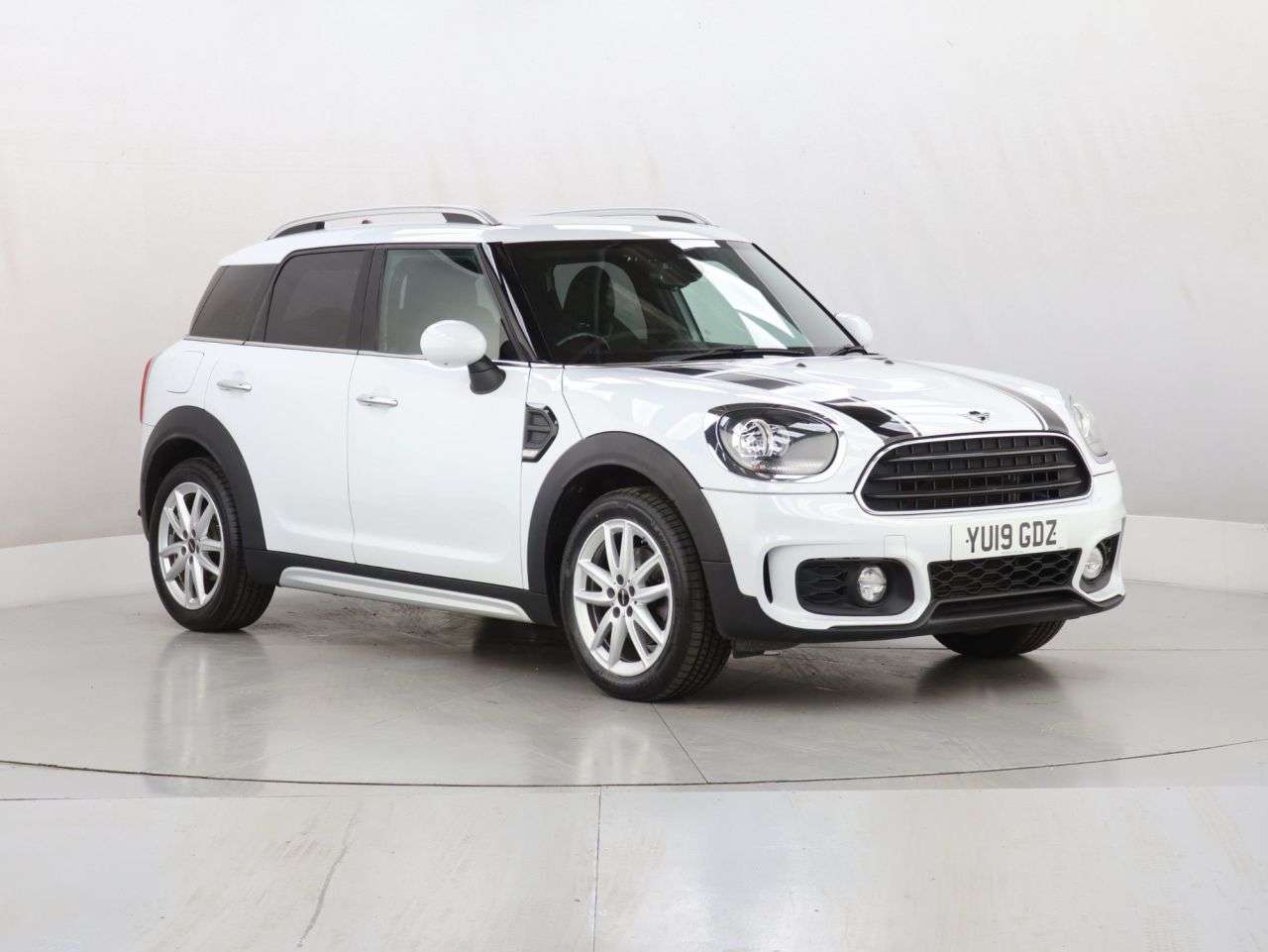 A 2019 MINI COUNTRYMAN 1.5 Cooper Sport SUV 5dr Petrol Manual Euro 6 (s/s) (136 ps) A 2019 MINI COUNTRYMAN 1.5 Cooper Sport SUV 5dr Petrol Manual Euro 6 (s/s) (136 ps)