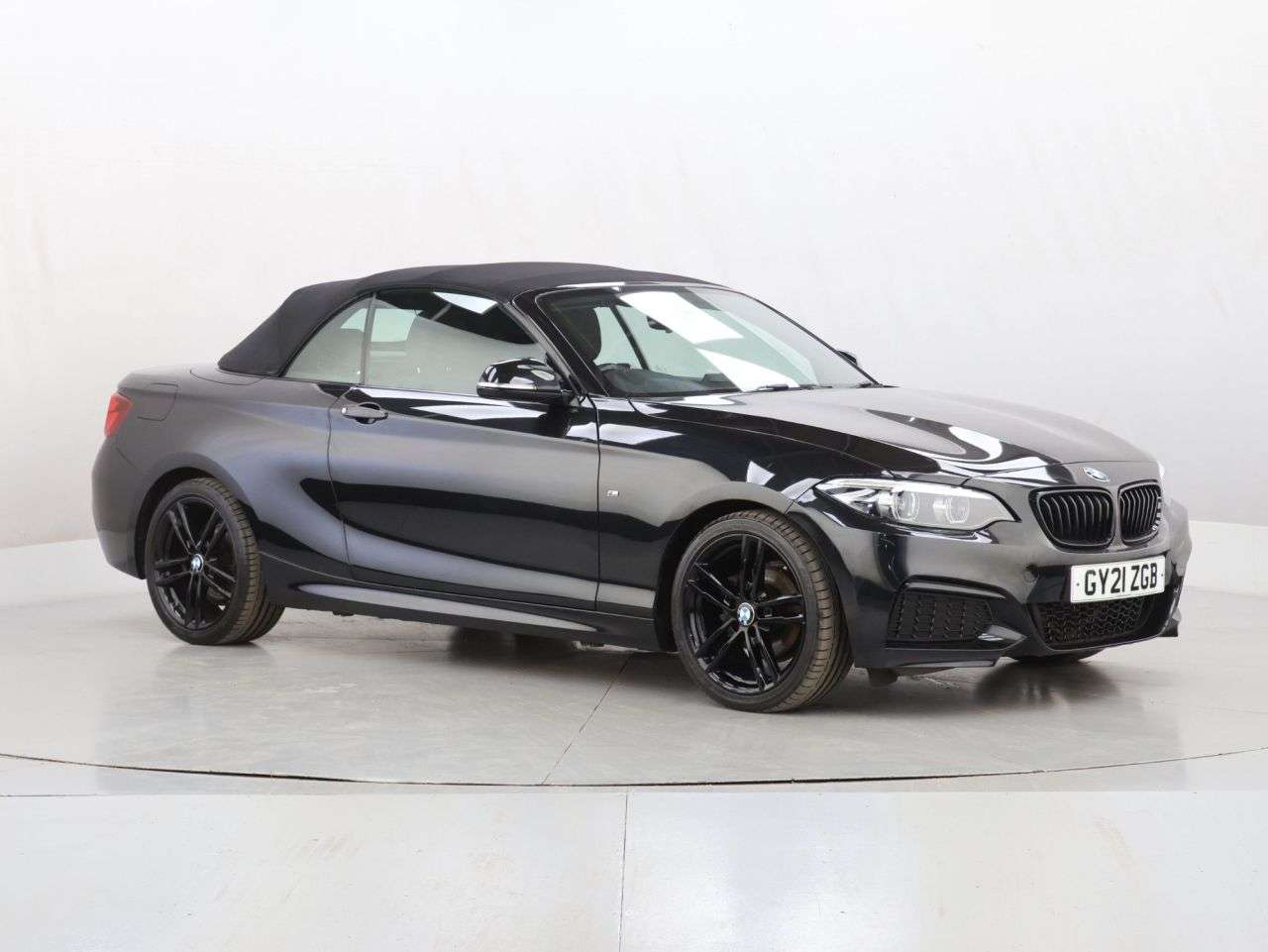 A 2021 BMW 2 SERIES 2.0 218i M Sport Convertible 2dr Petrol Auto Euro 6 (s/s) (136 ps) A 2021 BMW 2 SERIES 2.0 218i M Sport Convertible 2dr Petrol Auto Euro 6 (s/s) (136 ps)