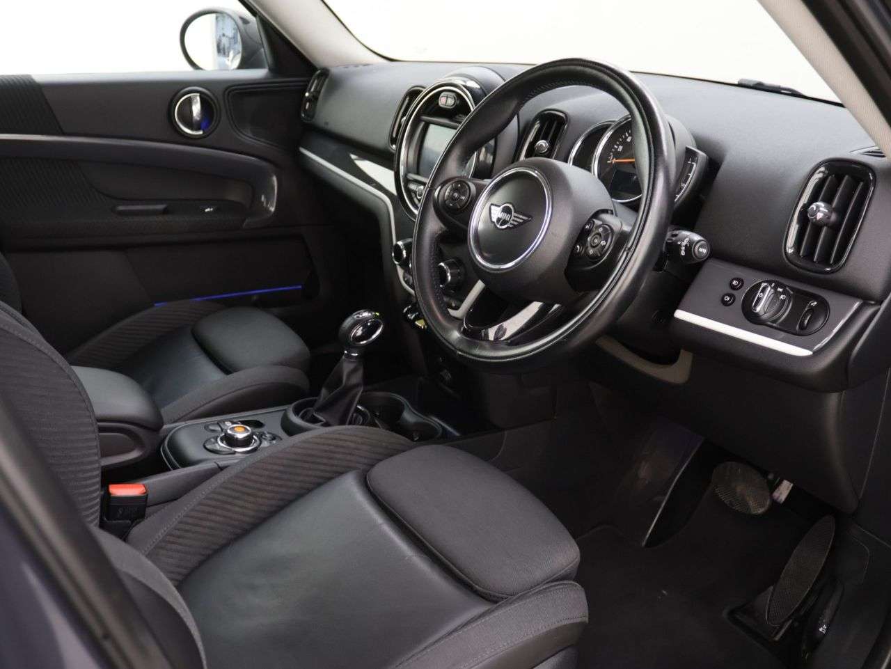 2018 MINI COUNTRYMAN 2018 MINI COUNTRYMAN