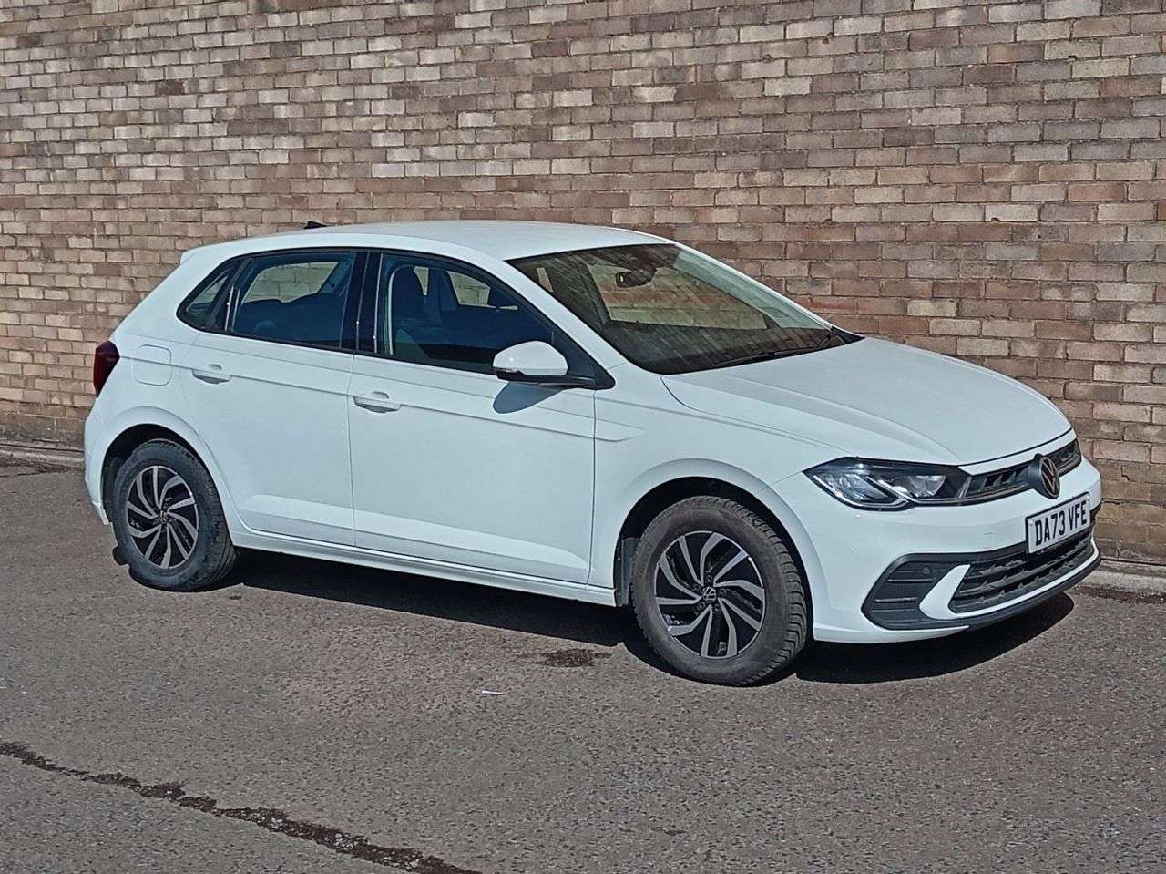 A 2023 VOLKSWAGEN POLO 1.0 EVO Life Hatchback 5dr Petrol Manual Euro 6 (s/s) (80 ps) A 2023 VOLKSWAGEN POLO 1.0 EVO Life Hatchback 5dr Petrol Manual Euro 6 (s/s) (80 ps)