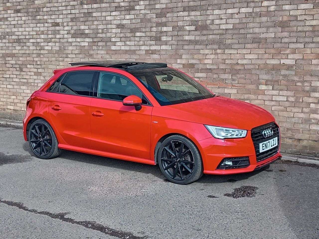 A 2017 AUDI A1 1.6 TDI Black Edition Sportback 5dr Diesel Manual Euro 6 (s/s) (116 ps) A 2017 AUDI A1 1.6 TDI Black Edition Sportback 5dr Diesel Manual Euro 6 (s/s) (116 ps)