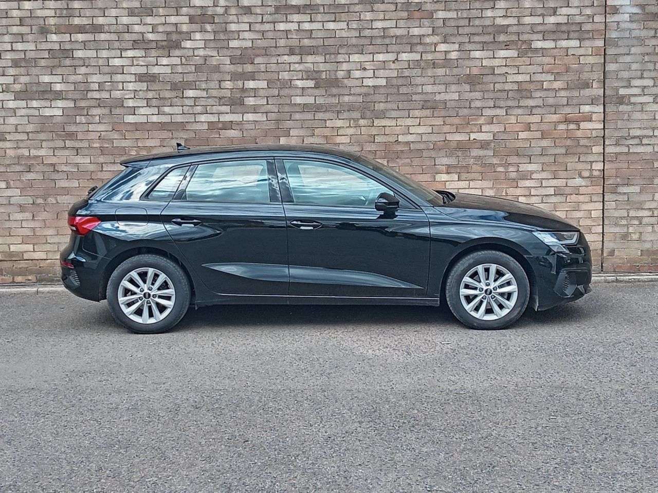A 2023 AUDI A3 1.0 TFSI 30 Technik Sportback 5dr Petrol Manual Euro 6 (s/s) (110 ps) A 2023 AUDI A3 1.0 TFSI 30 Technik Sportback 5dr Petrol Manual Euro 6 (s/s) (110 ps)