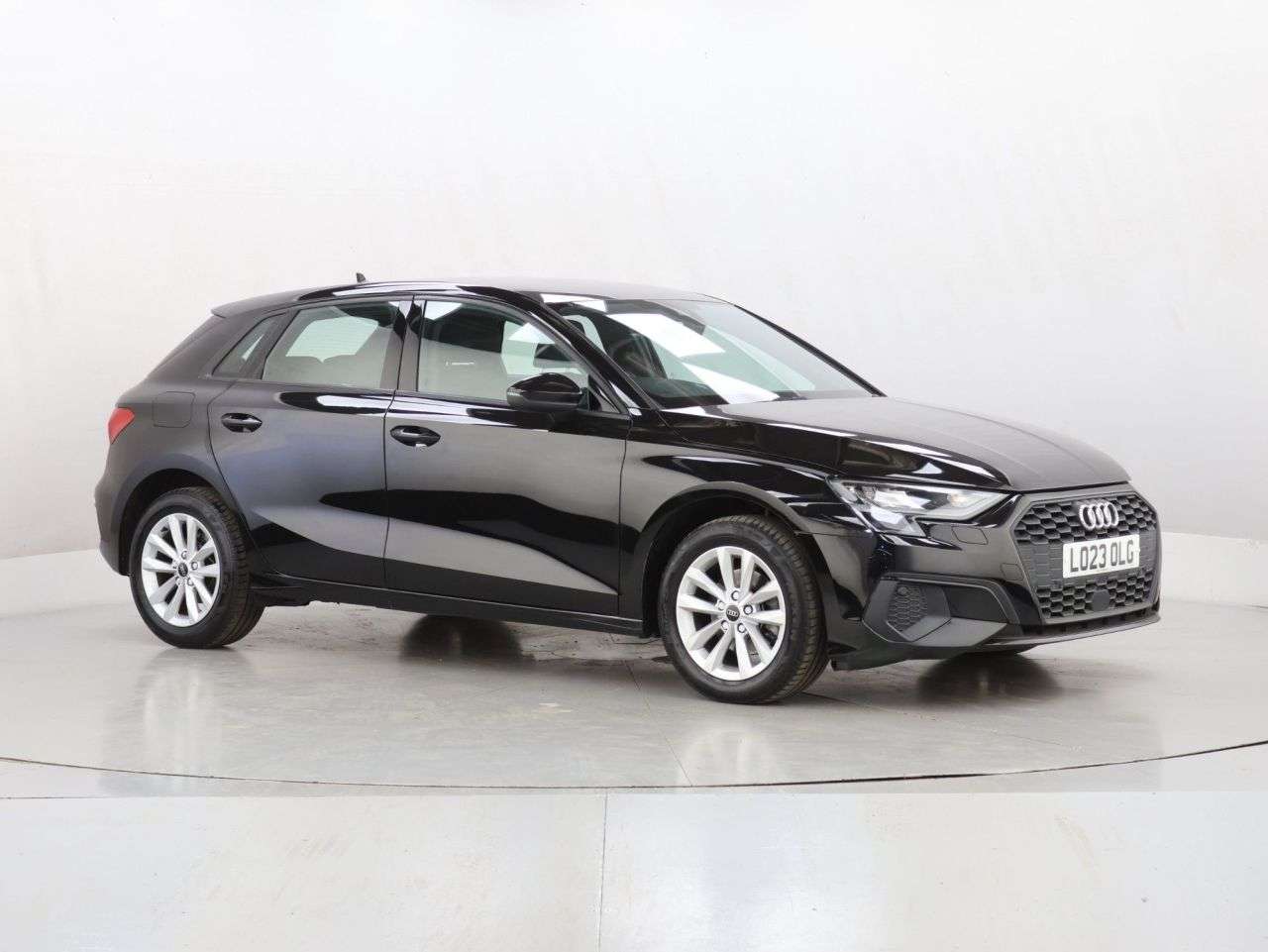 A 2023 AUDI A3 1.0 TFSI 30 Technik Sportback 5dr Petrol Manual Euro 6 (s/s) (110 ps) A 2023 AUDI A3 1.0 TFSI 30 Technik Sportback 5dr Petrol Manual Euro 6 (s/s) (110 ps)