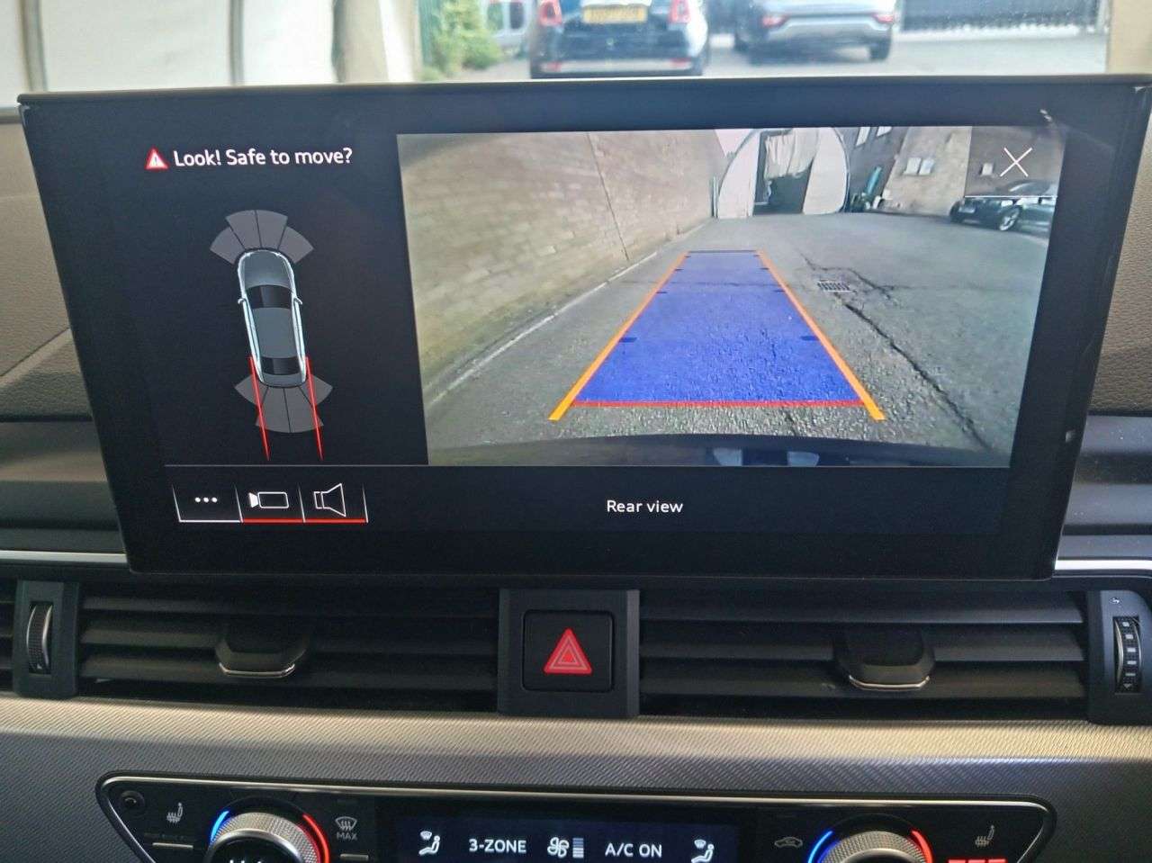 A 2023 AUDI A4 2.0 TFSI 35 Sport Edition Saloon 4dr Petrol S Tronic Euro 6 (s/s) (150 ps) A 2023 AUDI A4 2.0 TFSI 35 Sport Edition Saloon 4dr Petrol S Tronic Euro 6 (s/s) (150 ps)