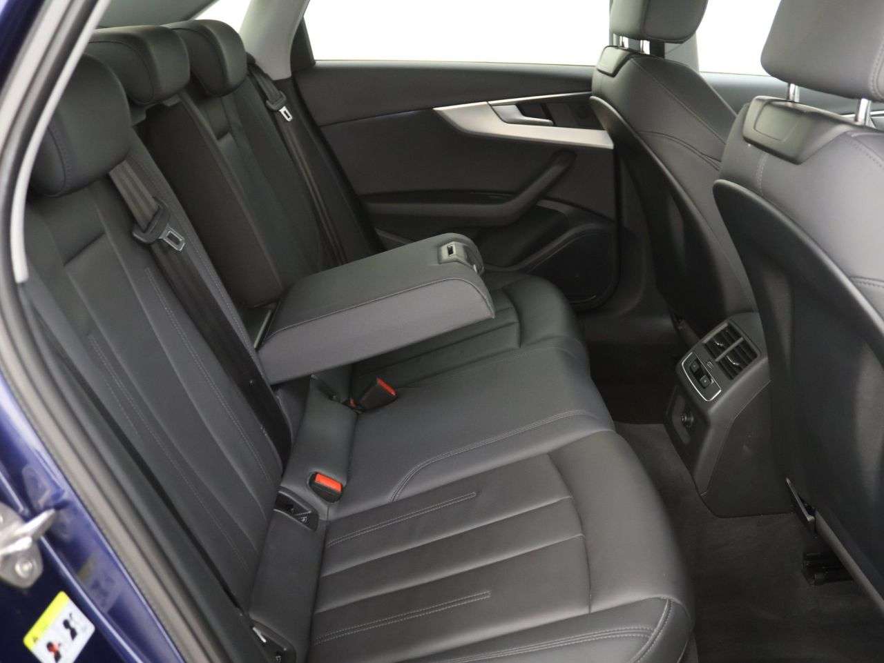 2023 AUDI A4 2023 AUDI A4