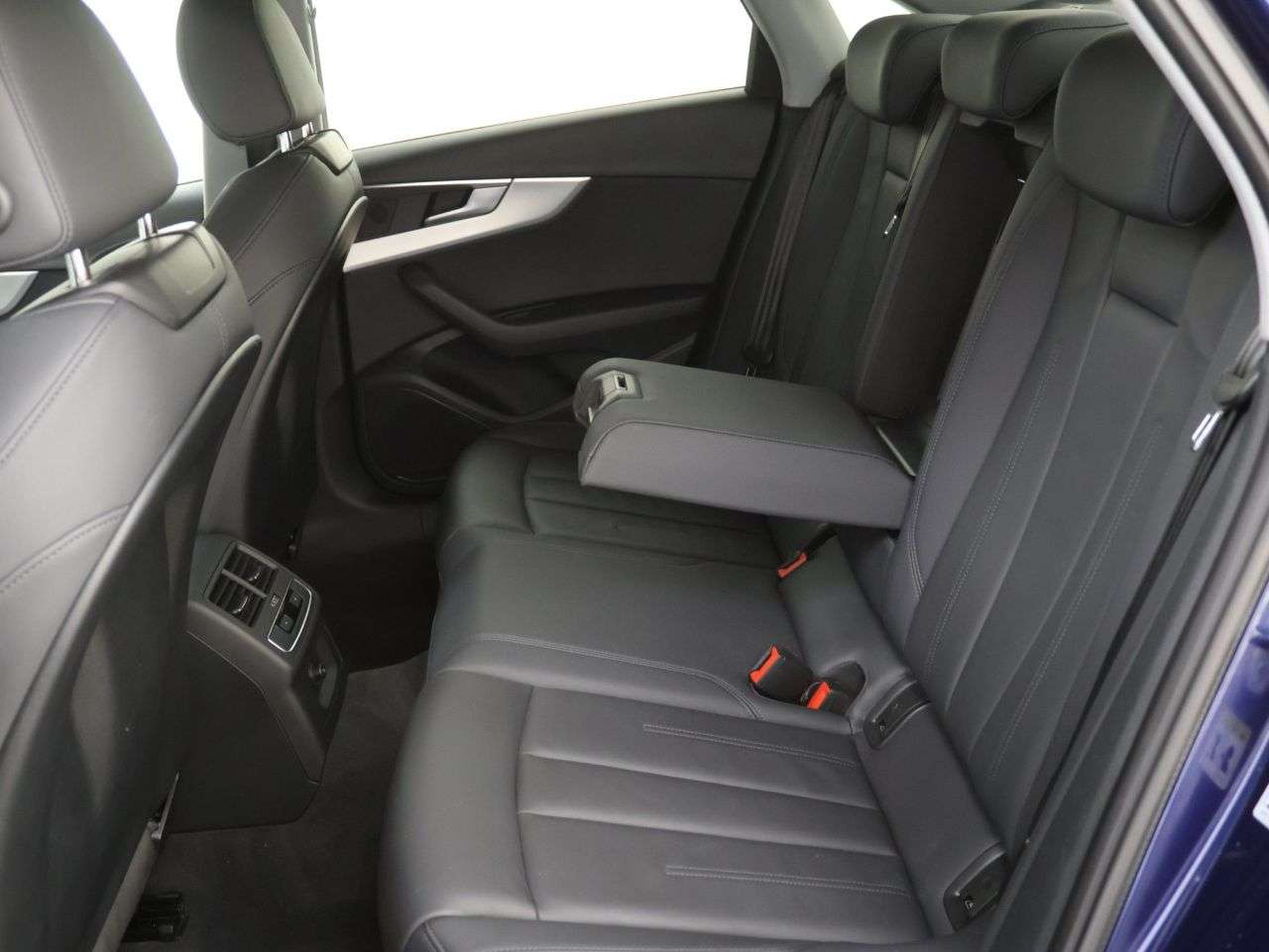2023 AUDI A4 2023 AUDI A4