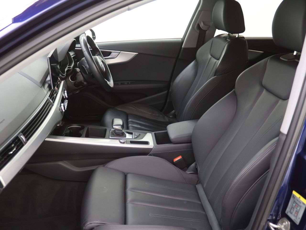 2023 AUDI A4 2023 AUDI A4