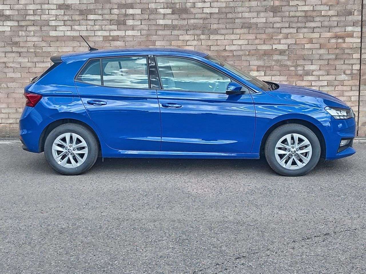 A 2022 SKODA FABIA 1.0 MPI SE Comfort Hatchback 5dr Petrol Manual Euro 6 (s/s) (80 ps) A 2022 SKODA FABIA 1.0 MPI SE Comfort Hatchback 5dr Petrol Manual Euro 6 (s/s) (80 ps)