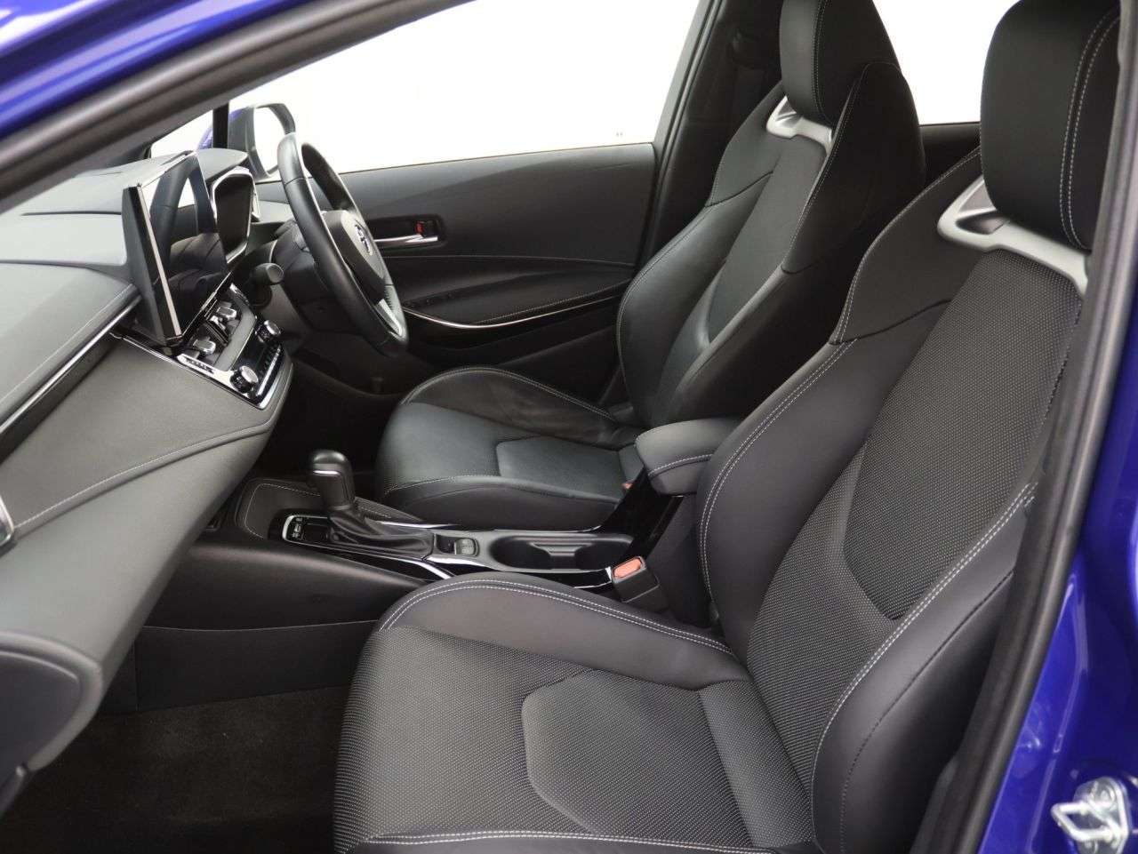 2023 TOYOTA COROLLA 2023 TOYOTA COROLLA